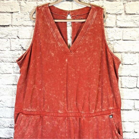 Lane Bryant Livi Sleeveless French Terry Jumpsuit Red POCKETS Plus 34/36 NWT - Picture 4 of 9